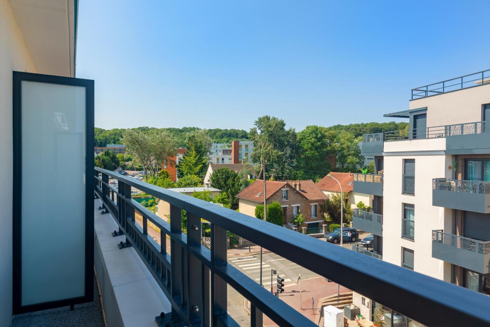 Апартаменти Le Peruvien - Saint-Cyr-L'Ecole - Free Parking Екстер'єр фото